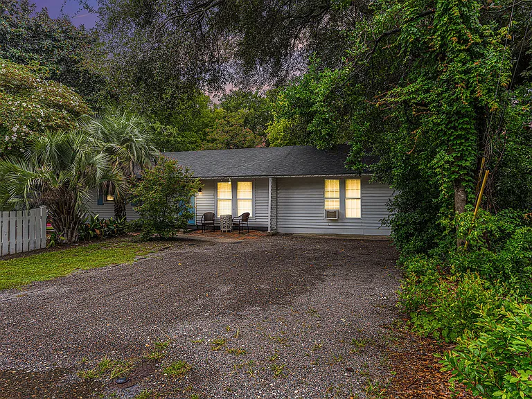 15 Shem Dr #C — Photo 16