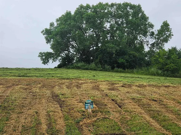 L2 Blue Victoria Drive #2, Sun Prairie, WI 53590