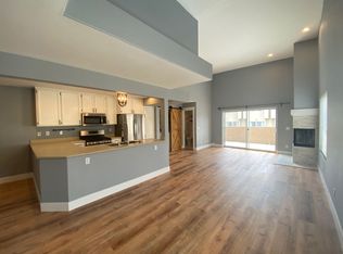 2173 Felspar St, San Diego, CA 92109