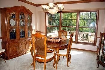 3rd image of 48648 Chambury Ct