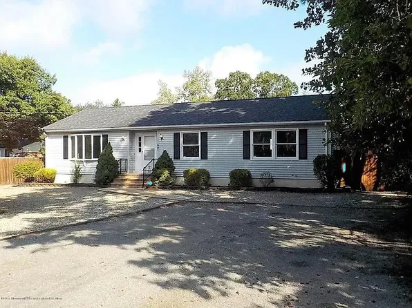 901 4th Ave, Toms River, NJ 08757