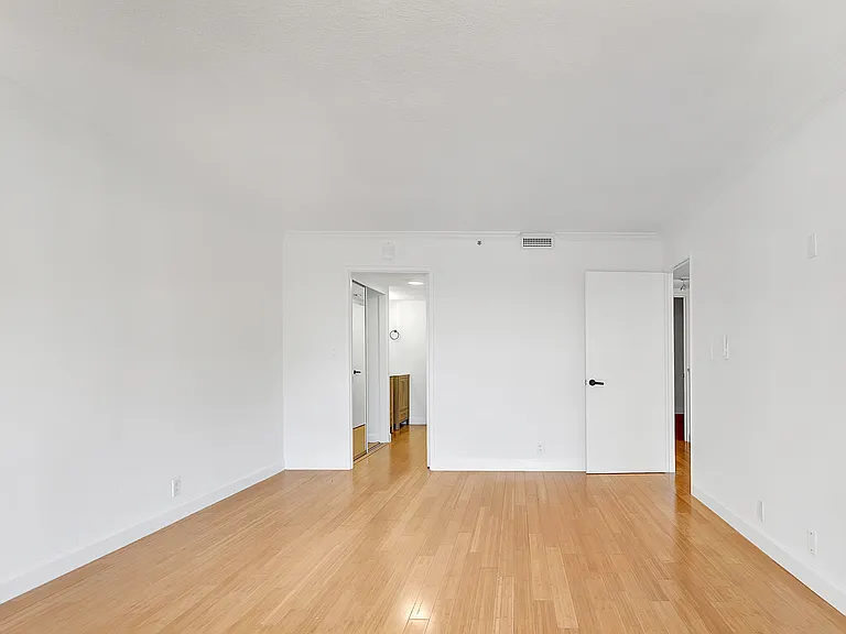 1541 Brickell Ave #105 — Photo 63