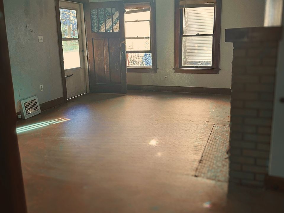 Living Room and Front Entry
