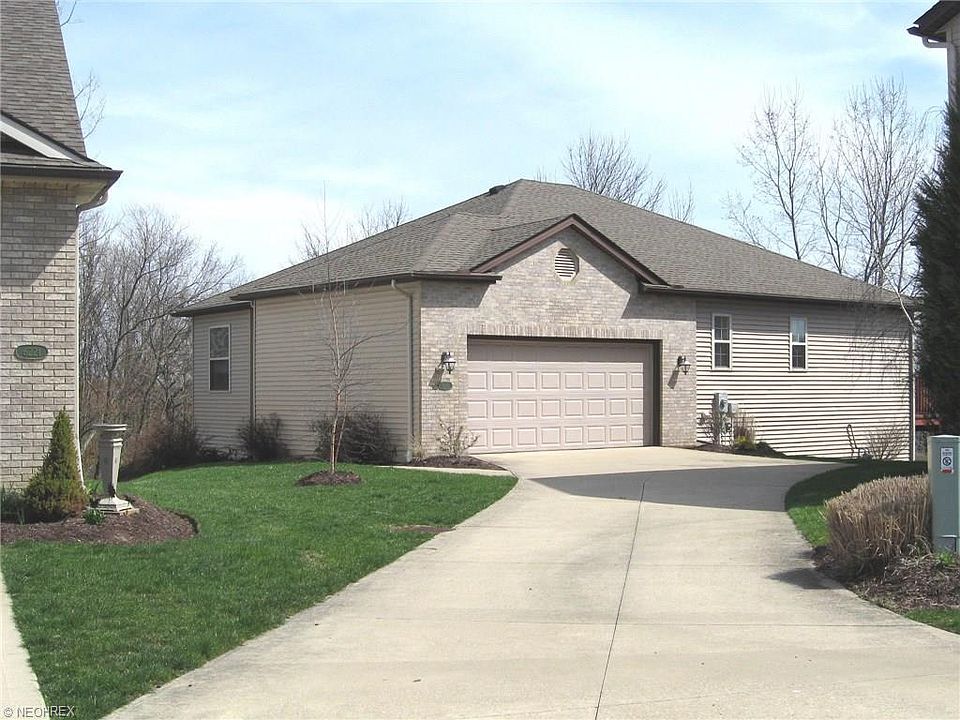 1st image of 6223 Hollow Ln