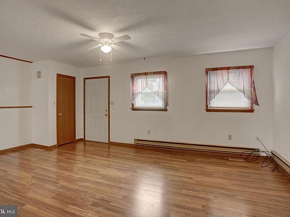 4th image of 23 O'Neill Ave