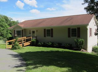 3144 Brush Rd, Lewisburg, WV 24901
