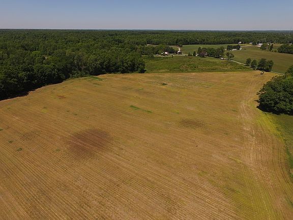 5th image of 3050 Sanders Ridge Rd