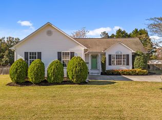24 Elmbrook Ct, Fuquay Varina, NC 27526