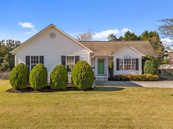 24 Elmbrook Ct, Fuquay Varina, NC 27526