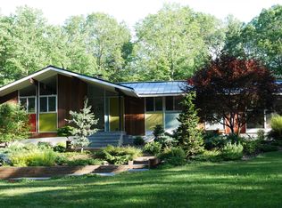 580 Market Hill Rd, Amherst, MA 01002