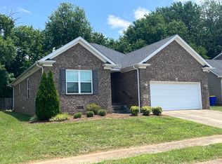 2728 Pointe Ct, Bowling Green, KY 42104