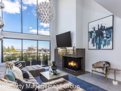 1201 Larrabee St APT 306, West Hollywood, CA, 90069