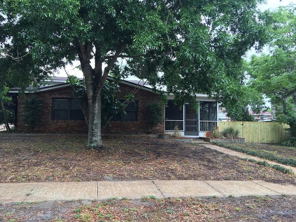 1st image of 585 Ora Dell Ave