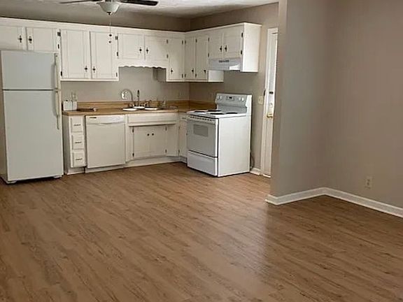 5th image of 3118 Windemere Cir