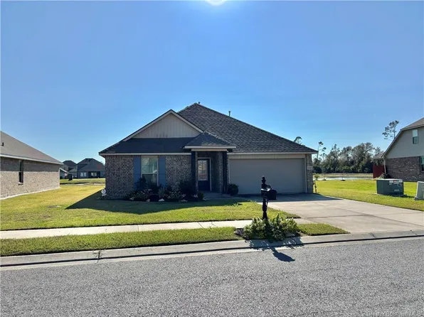 2210 S Lake Michele Cir, Lake Charles, LA 70615