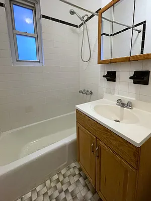 Rented by Steffan Olausson Partridge, LREB | media 30