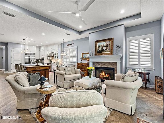 3rd image of 126 CAPE MAY Avenue