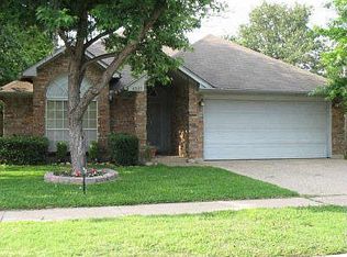 4501 Gentle Springs Dr, Arlington, TX 76001