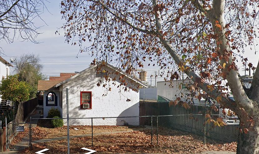 large shared front yard
