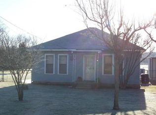 3300 N Oak Ave, Mineral Wells, TX 76067