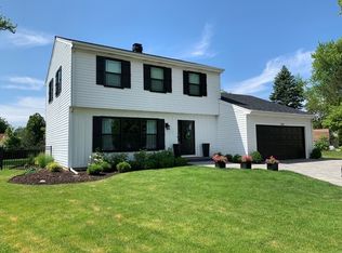 308 Spring Ln, Vernon Hills, IL 60061