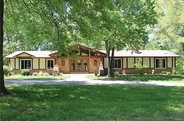 1st image of 13447 Thornhill Dr