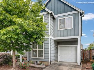 884 N 20th Way, Cornelius, OR 97113