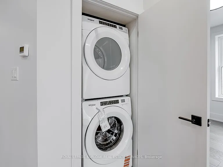 284 Wilson St E #201 — Photo 18