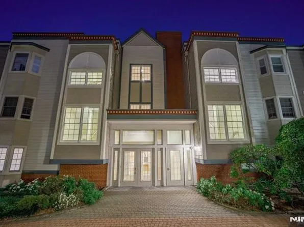 230 The Promenade #230, Edgewater, NJ 07020