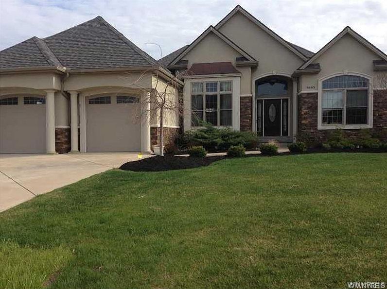 1st image of 9685 Garden Walk