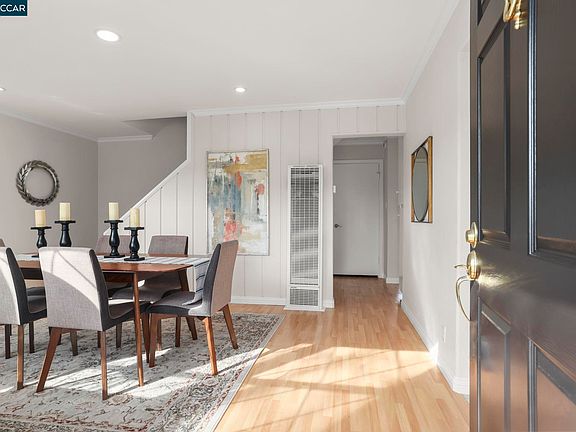 4th image of 1449 Cape Cod Way