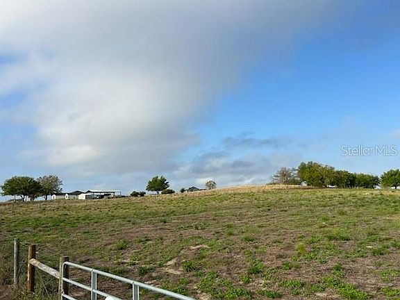 4th image of Muncie Rd