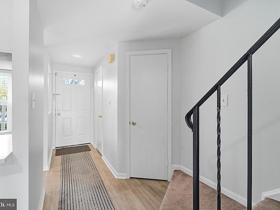 3rd image of 20204 Ravensdale Ct
