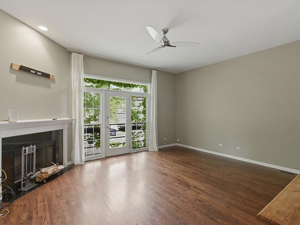1st image of 745 N Wood St #Townhouse