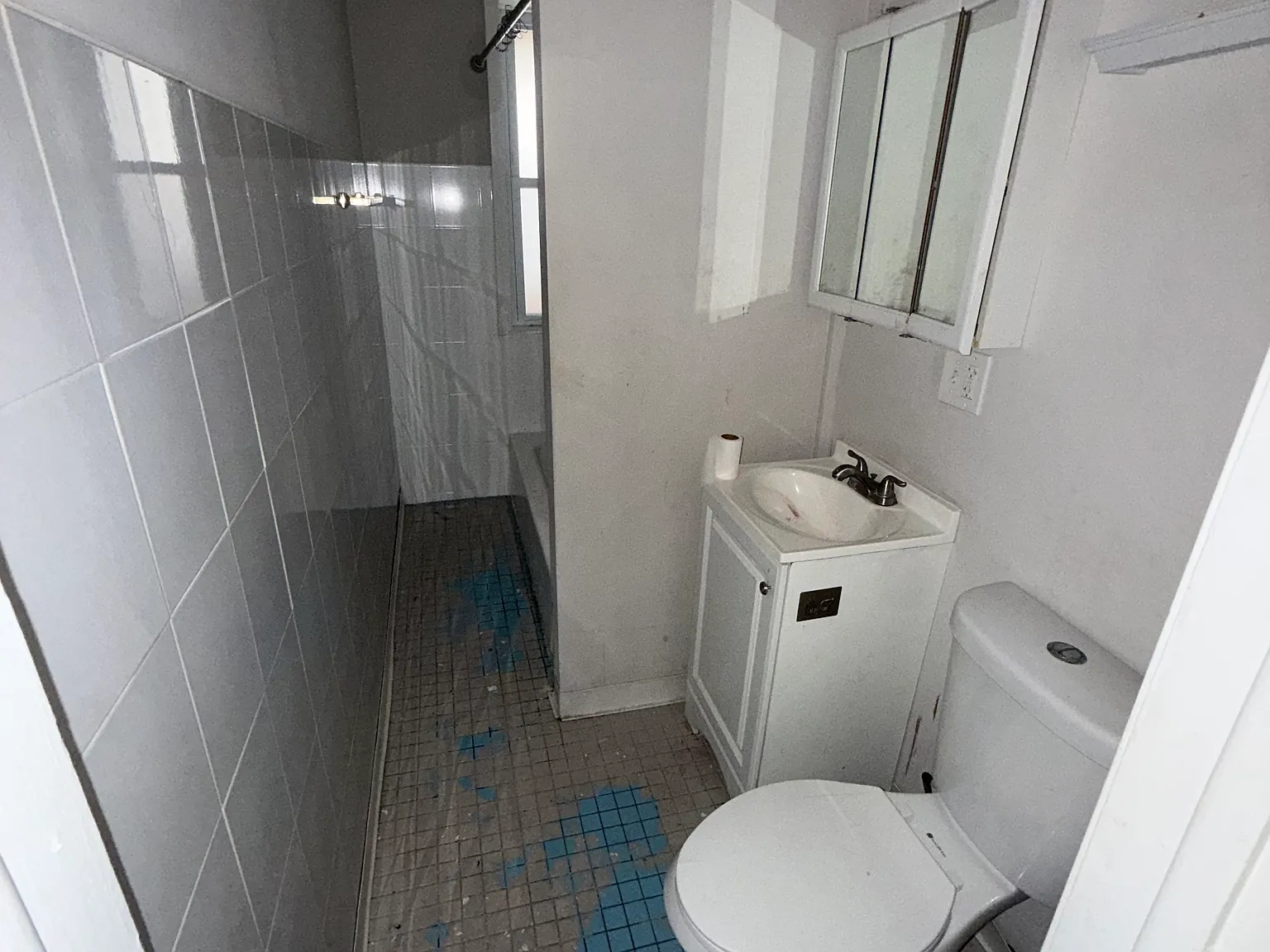 2 bed, 900 sqft, $1,900 — Photo 4