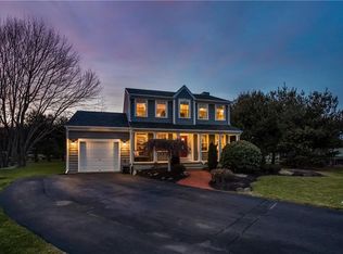 32 Gianna Dr, Cranston, RI 02921