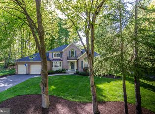 7318 Scarlet Oak Ct, Fairfax Station, VA 22039