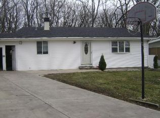 1212 Grant Dr, Carpentersville, IL 60110