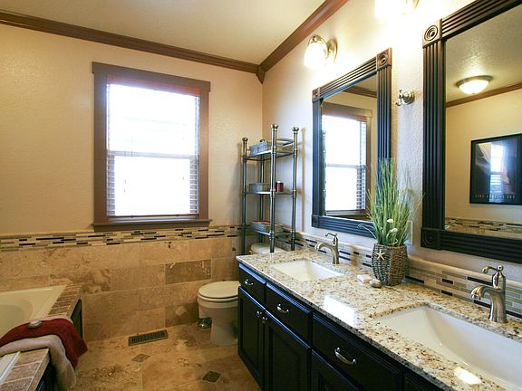 Master Bath - Dual Sinks