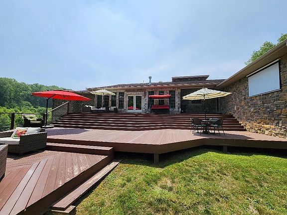 5th image of 812 Old Eccles Rd