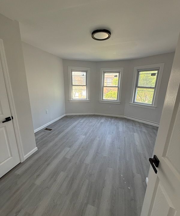 1st image of 523-525 Richey Ave #2