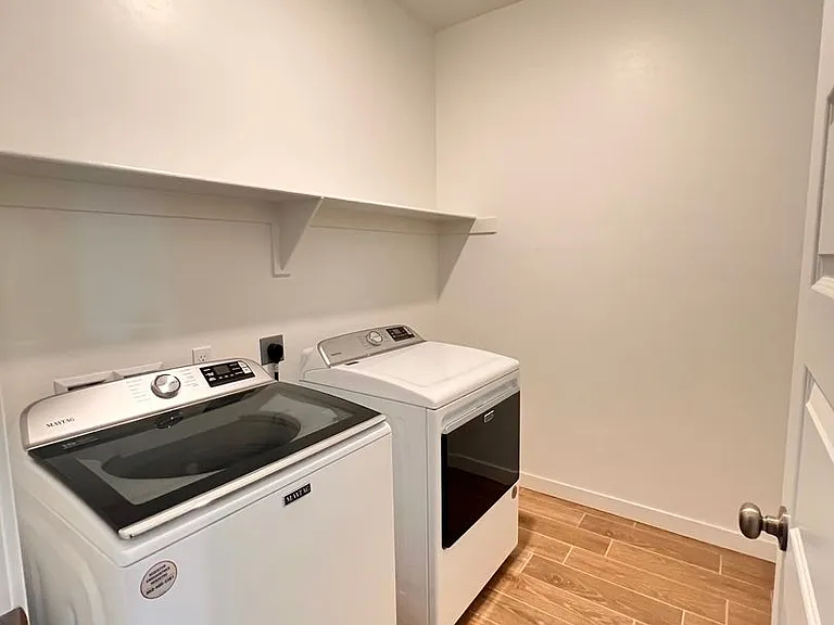 9408 Willow Terrace Dr — Photo 25