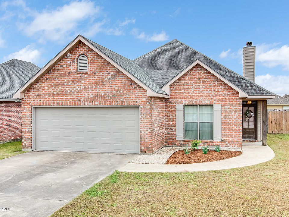 1st image of 223 Bentgrass Dr