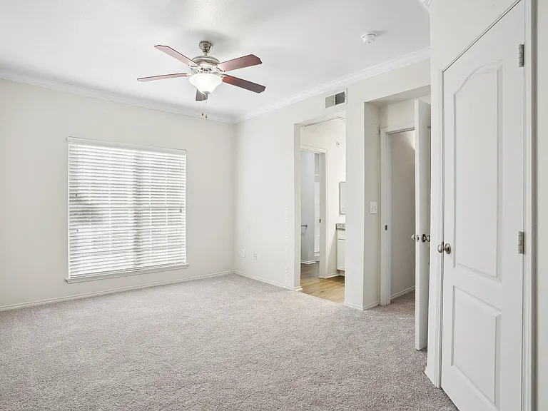 La Ventura Apartments, Plano, TX