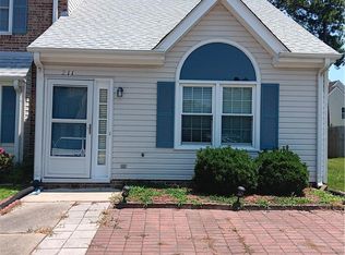 211 Crestwood Ct, Yorktown, VA 23692
