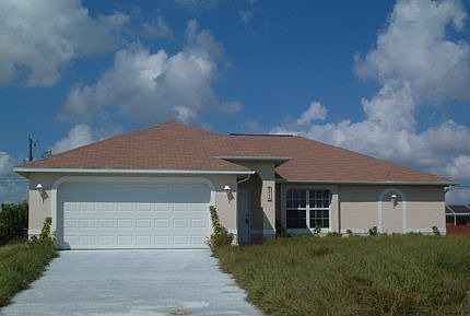 1st image of 2204 NE 9th Pl