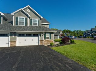 123 Paddock Cir, Schenectady, NY 12306