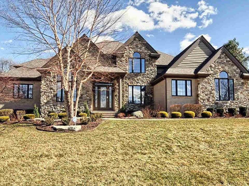 1st image of 8401 Grovemont Ct