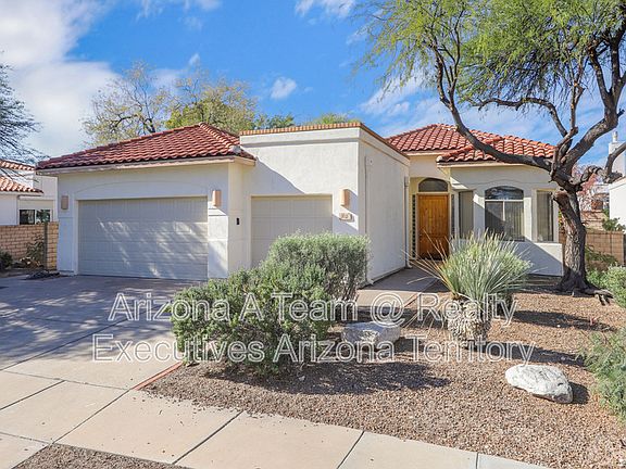 3rd image of 352 S Via De Los Rosales