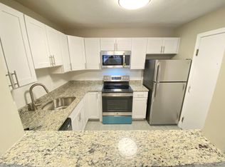 280 Grove St #0, Auburndale, MA 02466